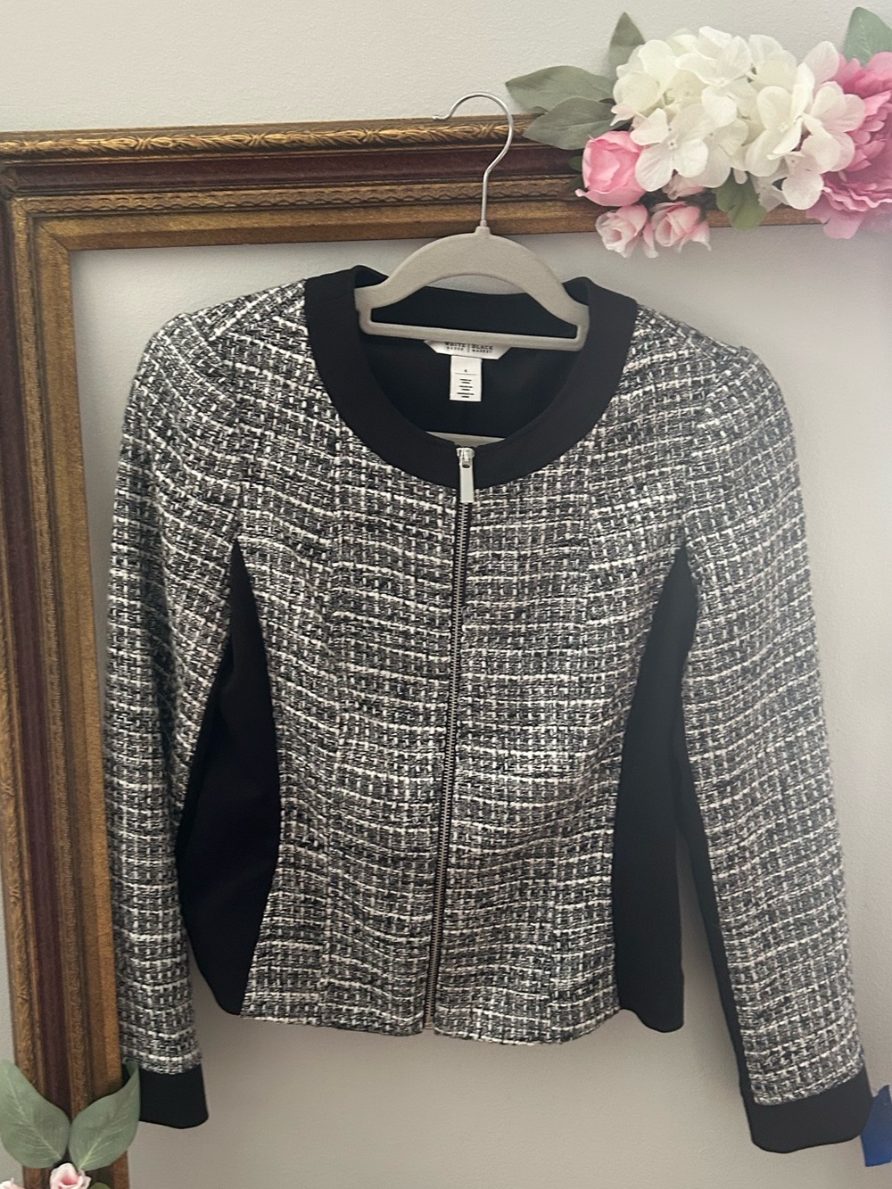 White House Black Market  Black and White Tweed Zip Jacket